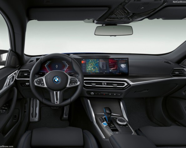 BMW I4 cockpit